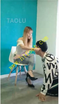 TL28294 小猫咪】揪耳朵暴力耳光25分钟