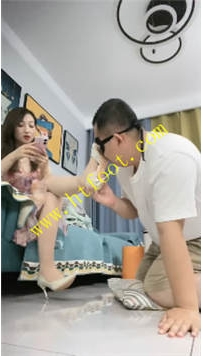 TL37800 魅儿】来狗家里羞辱全家56分钟