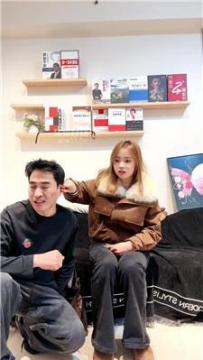 【调教视频】【刘二狗】户外开发羞涩学生主 JS260203-9