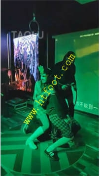 TL26857 乐爷】SM酒吧调教46分钟