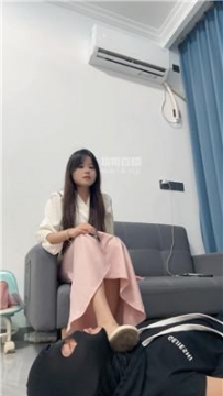 【调教视频】【雨晴】粗高跟碾压踩贱奴 JS250831-42