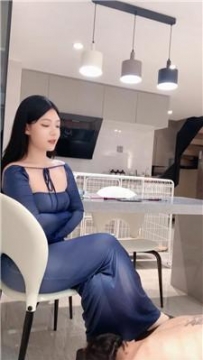 【调教视频】【千伊】体验连环抽耳光 JS250908-19