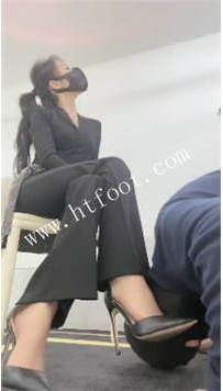 TL44691 萱萱S女帝】单STj～t鞋耳光踩47分钟