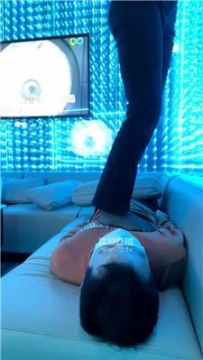 【调教视频】【乐乐】KTV-陪酒小妹的脚奴 JS251203-11