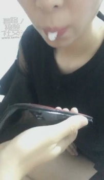TL967 青岛双女主仟娇 赏赐口水贱狗舔脚舔马桶吃厕纸喝圣水 0112