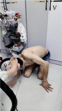 【调教视频】【Bi8bo-S】偷舔主子鞋袜的下场 JS250321-28