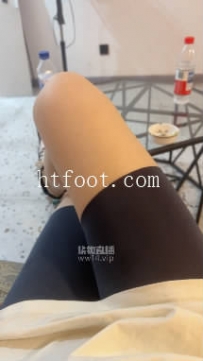 ZB11725 思思-邻居居然偷闻我的鞋37分钟