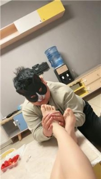 【调教视频】【语阳】下跪家奴伺候【两部合集】 JS250218-28