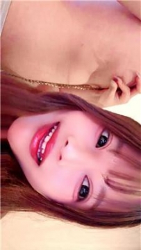 【调教视频】【琪琪sama】踩踏玉足喂食场 bf60332