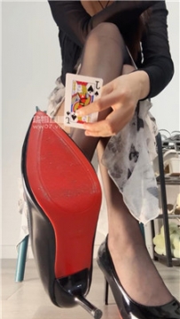 【第一视角】【兔兔酱】黑丝挑鞋扑克寸止    250707-16