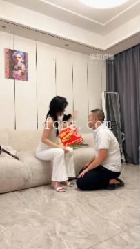 ZB10197 魔仙集中地-开发素人小姐姐35分钟