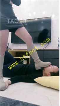 TL27421 小贱MT】烟灰缸碾手踩舌全体重蹦踩插嘴45分钟