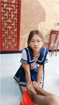 【调教视频】【妤安主】闺蜜犬下跪伺候 JS250414-40
