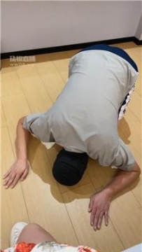 【调教视频】【香芋朱朱】少萝第二集之开发追求者吃排泄物 JS250726-30