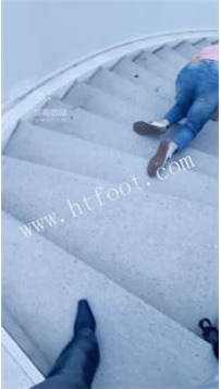 ZB7123 倪小主】户外调教32分钟