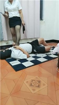 【调教视频】【晓婷】手铐捆绑-黑丝高跟踩虐【完整版】 JS250814-5