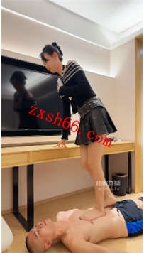 TLZB25774丝想家-舔脚耳光骑马踩踏35分