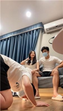 【调教视频】【香芋朱朱】第一次带对象玩狗狗 bf57006