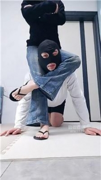 【调教视频】【灵竹】腿绞窒息-玉足深喉 JS251222-34