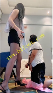 TL39436 思诺】调教口嗨的小白46分钟