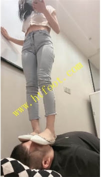 TL41672 樱木花椒】重度脸部摧残65分钟