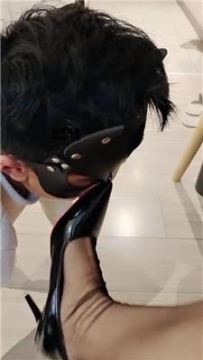 【调教视频】【阿燕】奶狗清理脏高跟黑丝 JS250317-27