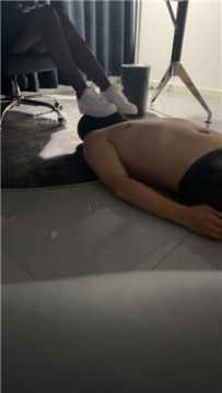 【调教视频】【Sera】小白鞋白丝玩贱奴 JS250614-10