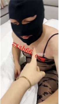 TLZB25925梨悠-玩CD骚狗除臭舔脚圣水45分