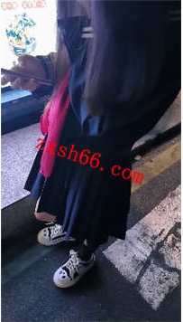 TLZB25937素人饮水机-户外开发jk学生妹37分