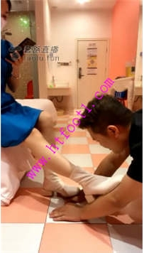 TL20556 猫禾虞的滔滔M开发小姐姐成功素人小姐姐第一次玩78分钟