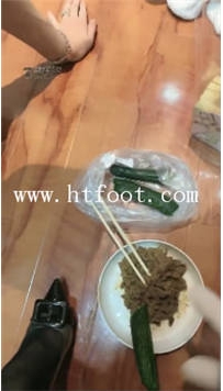 TL18115 妍妍S开饭了黄金加呕吐物22分钟