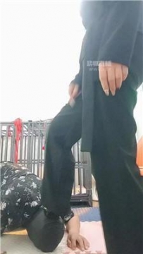 【调教视频】【南荣】女秘书暴揍老板狗 JS251107-20