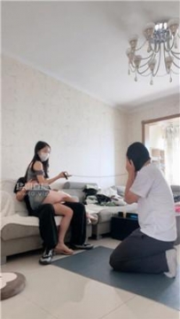 【调教视频】【桃夭大人】情侣主-拴狗链-滴蜡-踩踏 JS250810-35