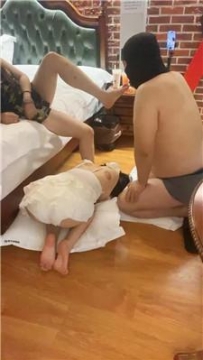 【调教视频】【灵音】情侣奴-奴下奴-五花大绑虐【双视角版】 bf55836