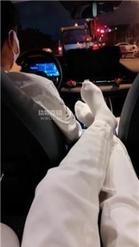 【调教视频】【木万s】车内挑逗滴滴司机狗 JS251021-27