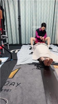 【调教视频】【白狐】木乃伊-窒息踩踏场 JS251125-7