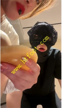 TL27141 禾未】喂食咀嚼物夹心汉堡33分钟