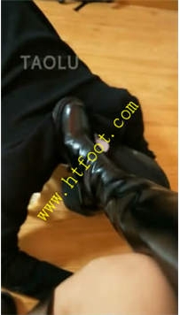 TL28309 关关】和姐妹调教人体公厕67分钟