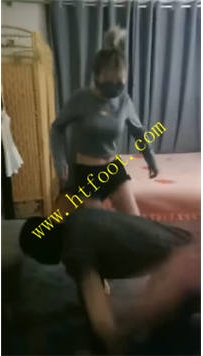 TL35150 嘉馨】奴下奴殴打61分钟
