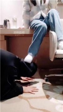 【调教视频】【琳园长】耐克脏鞋碾压踩踏 JS251124-23