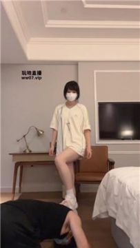 【调教视频】【六六】可爱妹妹S-粉鞋白袜虐哥哥 bf53493