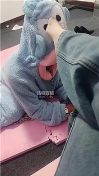 【调教视频】【阿黎】拴狗链-戒尺虐打 JS260129-32