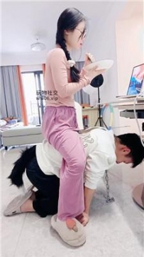 【调教视频】【南月女神】起床对狗撒气 bf50458