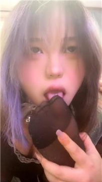 【调教视频】【单纯】黑丝美腿虐母狗 bf60823