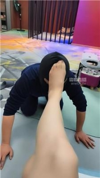 【调教视频】【咩祖】脚喂食-肉丝脚插嘴 bf59293