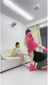 TL38744 饼干】带闺蜜调教44分钟