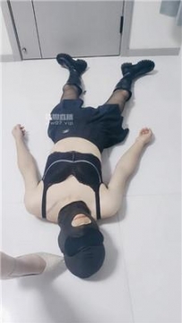 【调教视频】【娇】高跟碾压踩cd JS250623-15