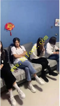 TL35111 与精神小妹的那些事】社会女青年暴打35分钟