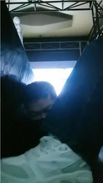 【调教视频】【文文文文】KTV-舔素人姐姐的鞋底 JS251027-21