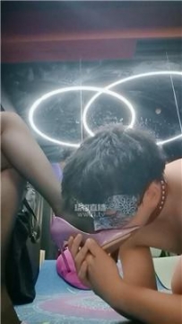 【调教视频】【小姨】遛狗犬化-高跟黑丝碾压踩 JS251003-3